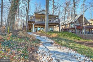 460 LAKE MEADE DRIVE