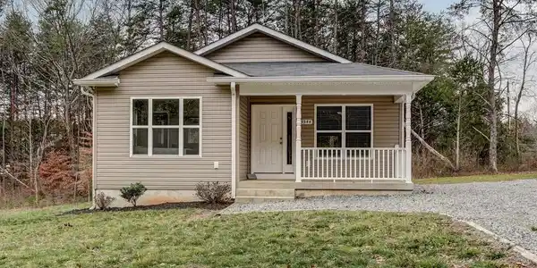 3544 COTTAGE LANE
