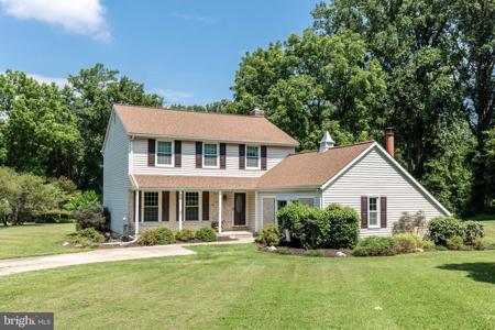 14 FOLLY FARMS COURT