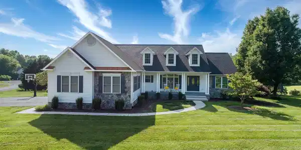15701 LOBLOLLY LANE