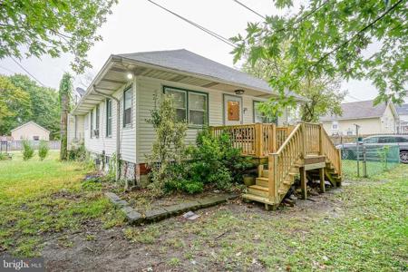 102 DELAWARE AVENUE