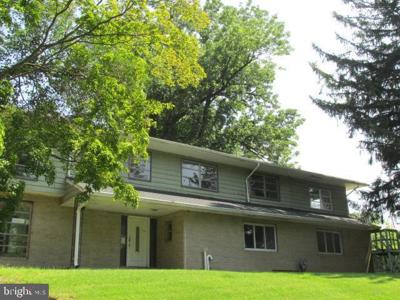 1048 RIVER ROAD