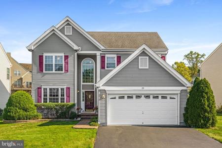 25 SENECA LANE