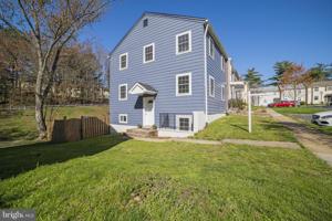 5536 HOLLINS LANE