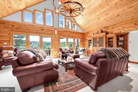 1506 WYNONAH DRIVE