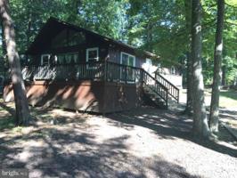 401 FAIRWAY DR