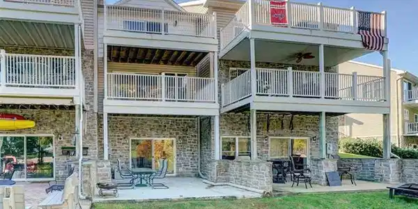 292 LAKE FRONT DRIVE