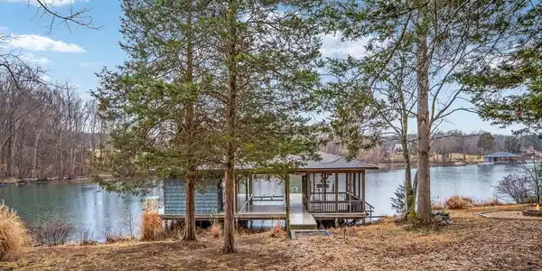 3900 WATER FRONT COURT