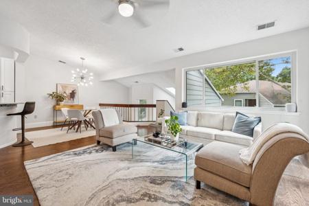 1904 VILLARIDGE DRIVE