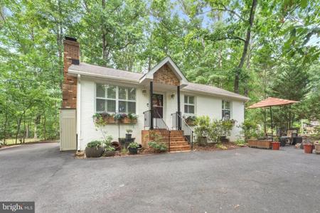 105 TALL PINES AVENUE