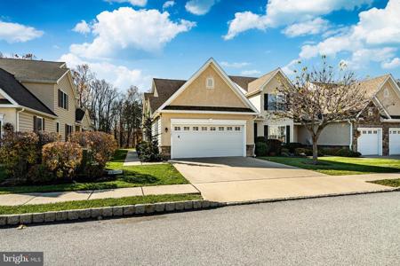 1507 HONEYSUCKLE COURT