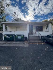 1515 LAKELAND AVENUE