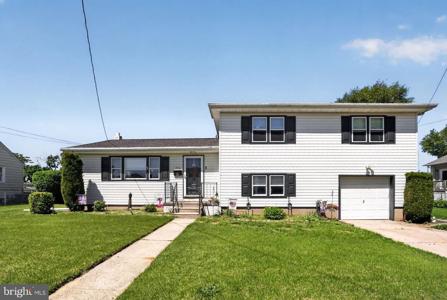 216 GREENWICH AVENUE