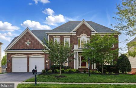 8040 TYSONS OAKS COURT