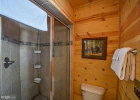 84 GLENDALE WOODS RD