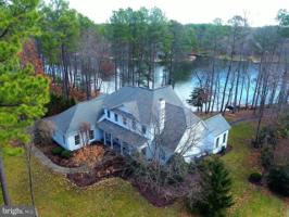 11403 BOATHOUSE POINT