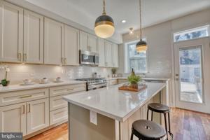 2224 MOUNT ROYAL TERRACE