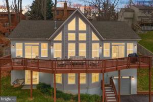 6946 MEADOWLAKE ROAD