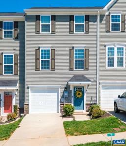 76 PARK DR