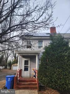 213 FRONT STREET