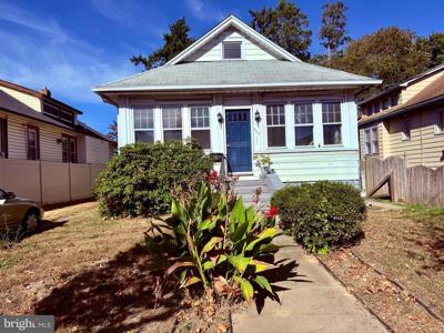 805 MERCER STREET
