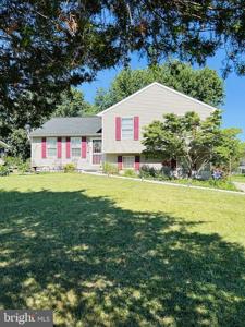 571 HOOKER DRIVE