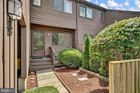 48 JACOB COURT