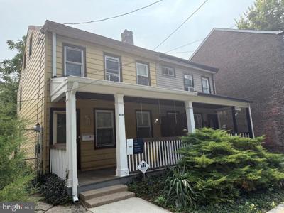 618 CENTRE STREET