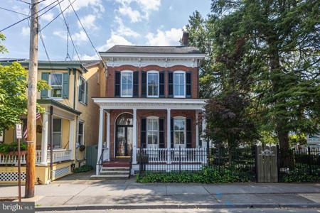 35 PERRY STREET