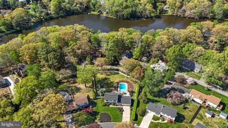 183 FAIRFIELD DRIVE