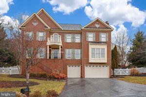 9704 WOODFIELD COURT