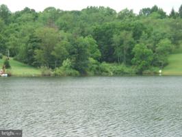 886 RED OAK COVE