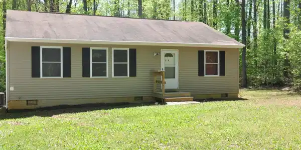 38 BUSBEES POINT