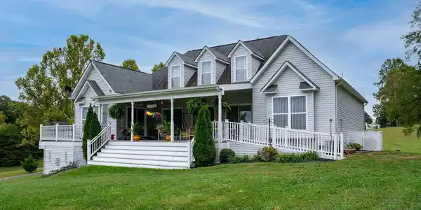 2561 PEACH GROVE