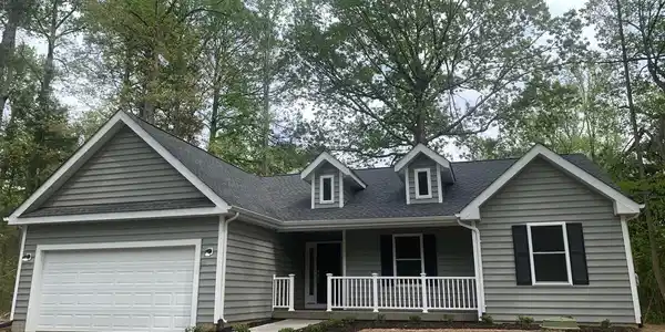 464 CABIN POINT DRIVE