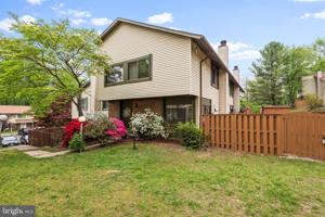 5633 SUMMER OAK WAY