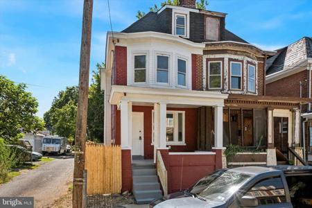 10 LASALLE AVENUE