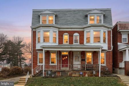 213 PARKWAY BOULEVARD