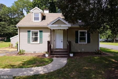 1500 LAUREL DRIVE
