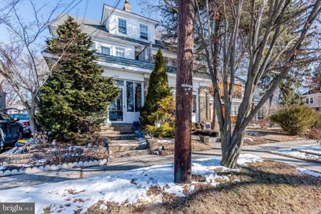 1806 RIVERSIDE DRIVE