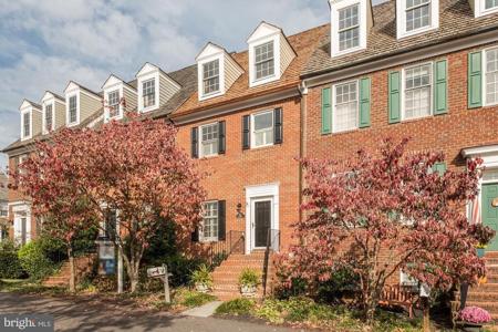 319 CHESTERTOWN STREET