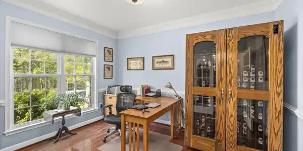 Image 4