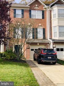 3232 ESCAPADE CIRCLE