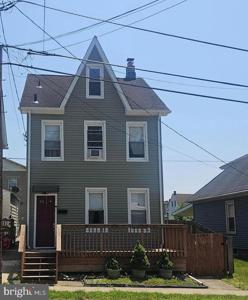 342 E CENTER ST