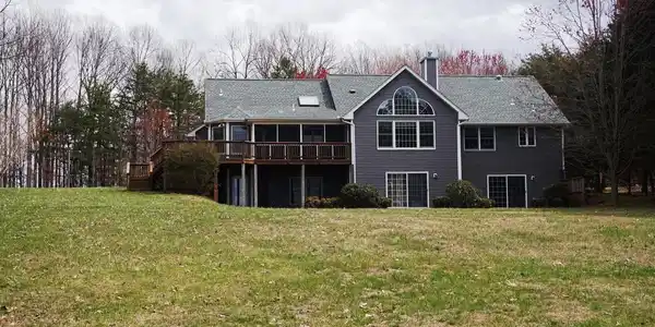 2816 BLOUNT DRIVE