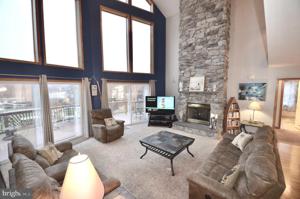 15801 BREAK WATER COURT