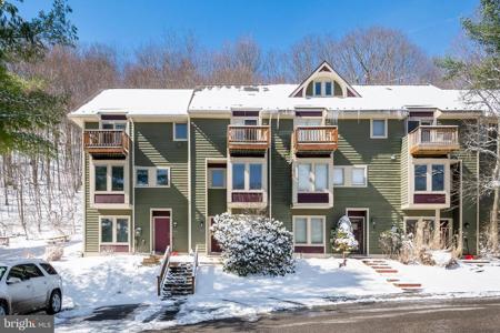 14 WINDING WAY