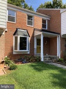5502 BEACONSFIELD COURT