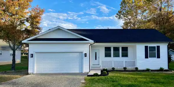 39 COVE LANE