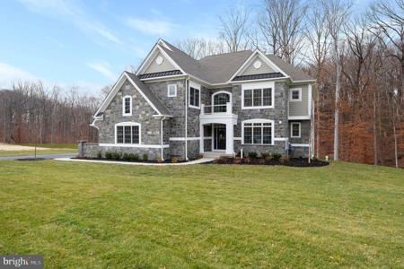 206 BELLFLOWER LANE